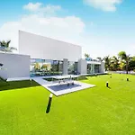 Villa Luxury With Heated Pool & Jacuzzi Near Golf