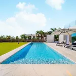 Luxury With Heated Pool & Jacuzzi Near Golf 别墅
