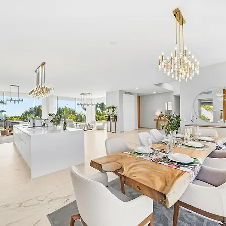 Villa Luxury With Heated Pool & Jacuzzi Near Golf