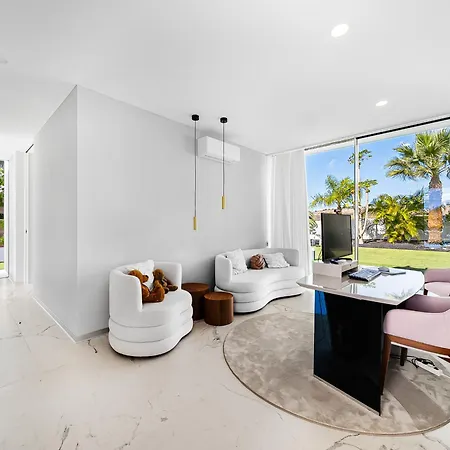 Luxury With Heated Pool & Jacuzzi Near Golf * Costa Adeje (Tenerife)