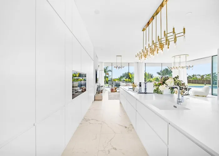 Luxury With Heated Pool & Jacuzzi Near Golf * Адехе