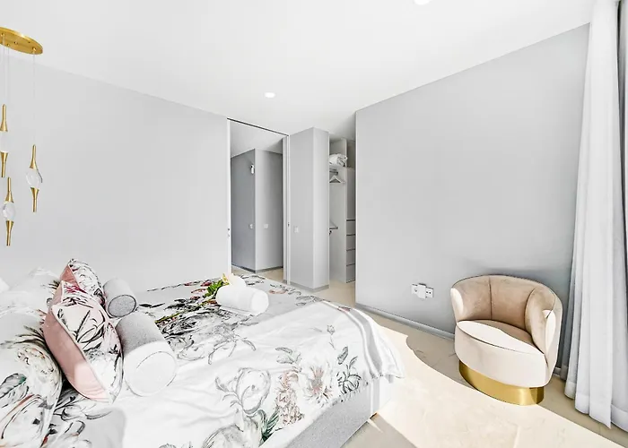 Luxury With Heated Pool & Jacuzzi Near Golf Адехе