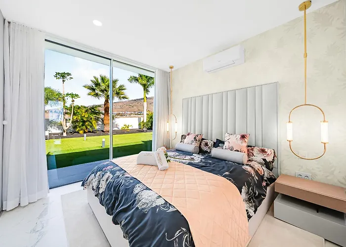 Luxury With Heated Pool & Jacuzzi Near Golf Адехе