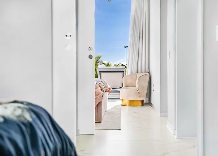 Luxury With Heated Pool & Jacuzzi Near Golf * Адехе